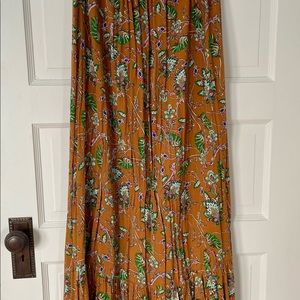 Earthbound Trading Co.  Skirt. Size small.